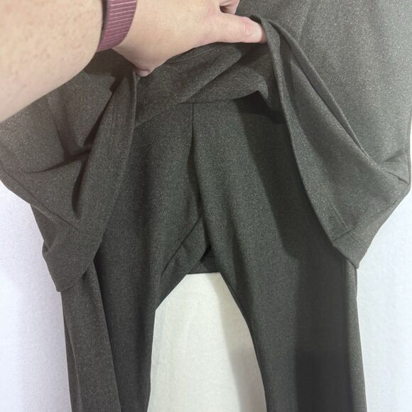 Cabi Crossover Dark Gray Skirted M'Leggings Size M Stretch Modest Athleisure - Picture 7 of 9